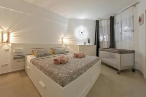 Beachfront lovely apartment Paraiso del Sur A106